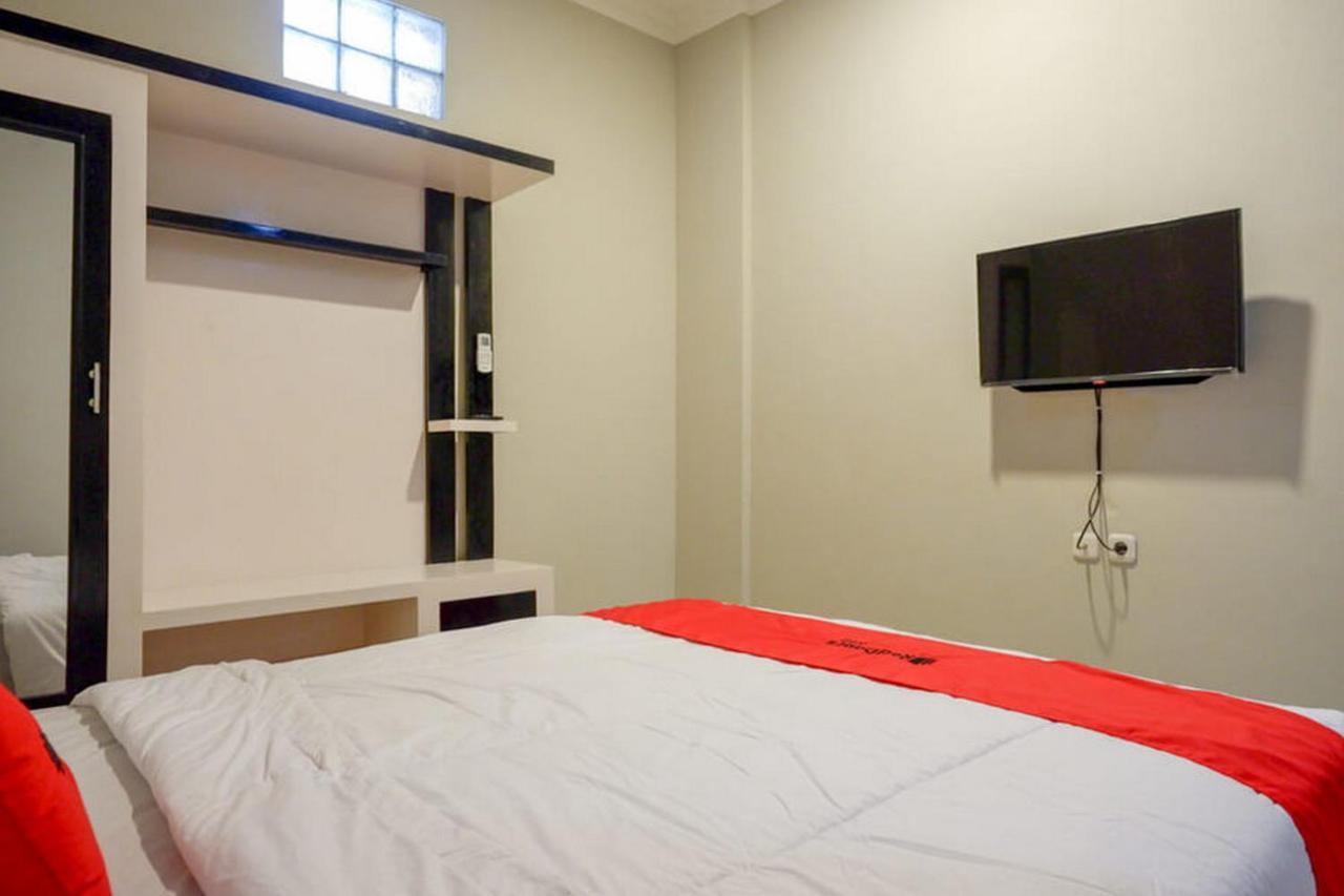 Reddoorz Plus Near Jogja City Mall 5 Hotel Yogyakarta Exterior photo