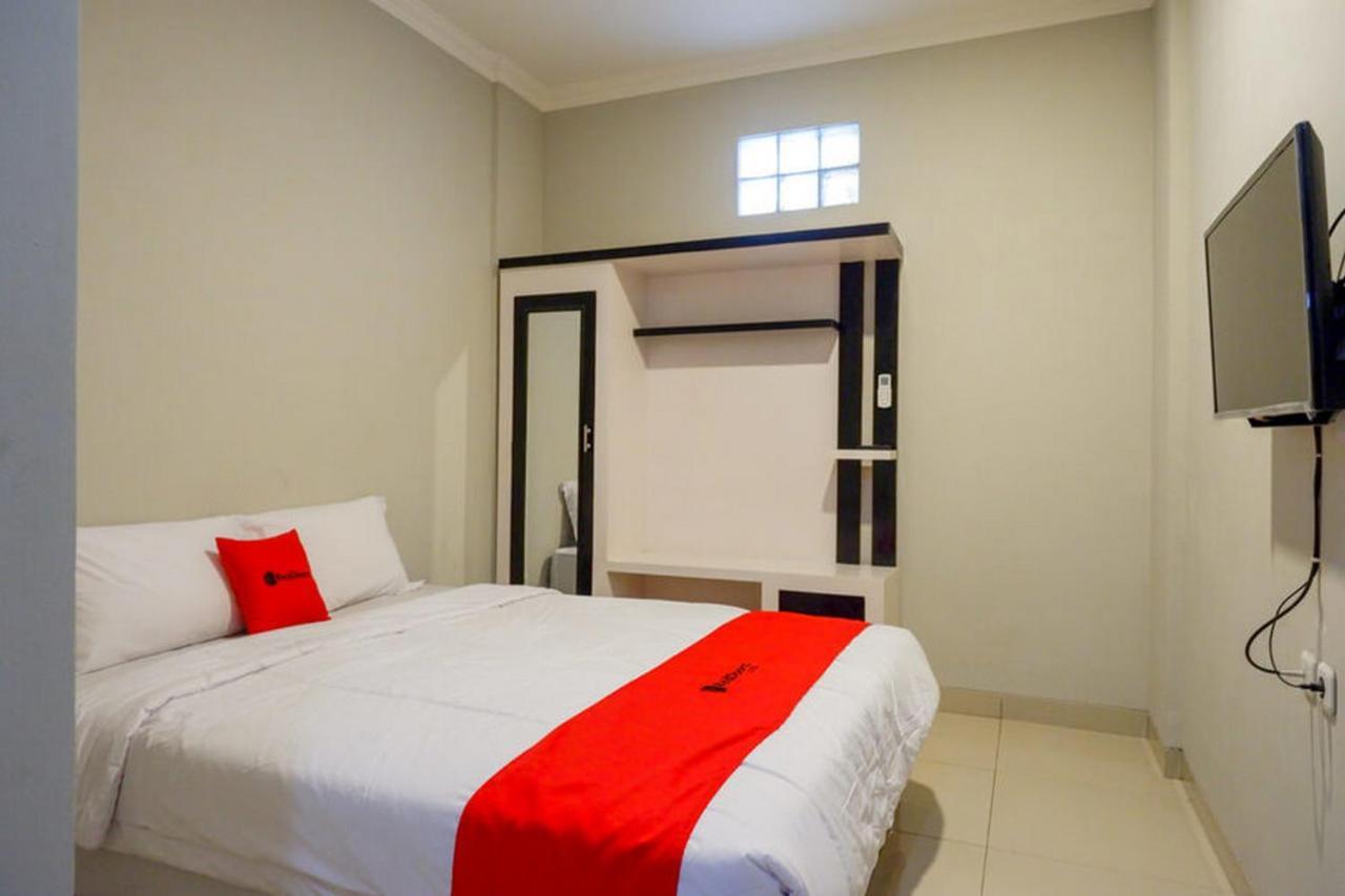 Reddoorz Plus Near Jogja City Mall 5 Hotel Yogyakarta Exterior photo