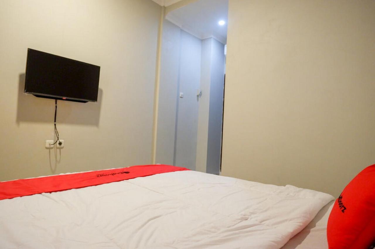 Reddoorz Plus Near Jogja City Mall 5 Hotel Yogyakarta Exterior photo