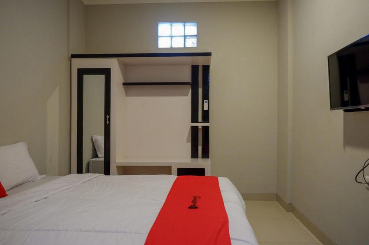 Reddoorz Plus Near Jogja City Mall 5 Hotel Yogyakarta Exterior photo